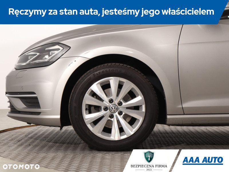 Volkswagen Golf - 17