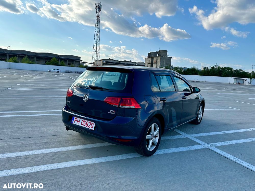 Volkswagen Golf 1.6 TDI BlueMotion Technology Comfortline - 4