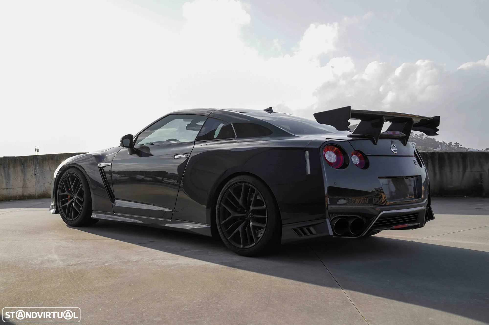 Nissan GT-R Black Edition - 3