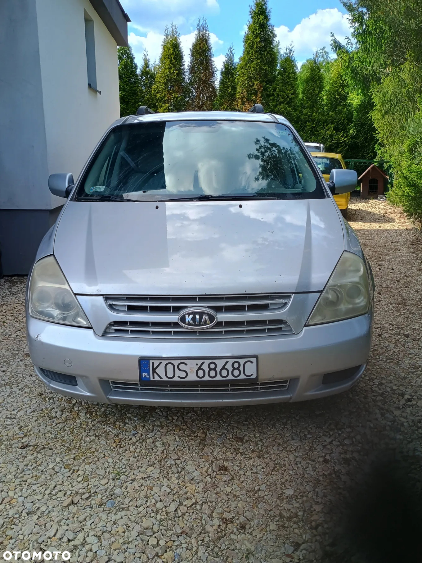 Kia Carnival - 8