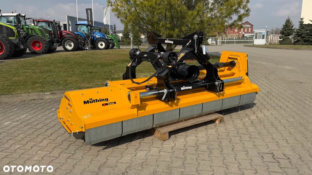 Muthing MU-M 300 Vario | Hydrauliczny przesuw | Przód / Tył | 75–160 KM - 2
