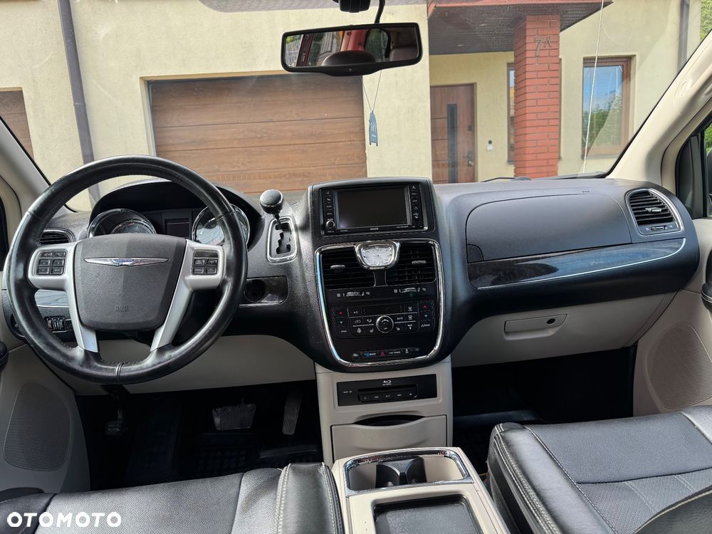 Chrysler Town & Country 3.6 Touring - 5