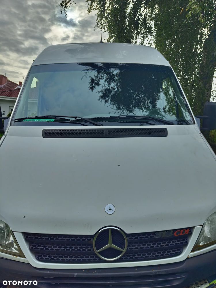 Mercedes-Benz Sprinter - 4