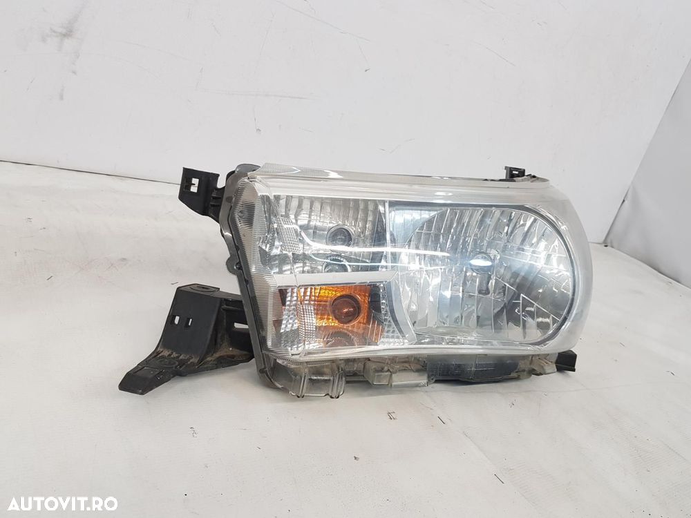 Far stanga Toyota Hilux dupa 2015 - 3