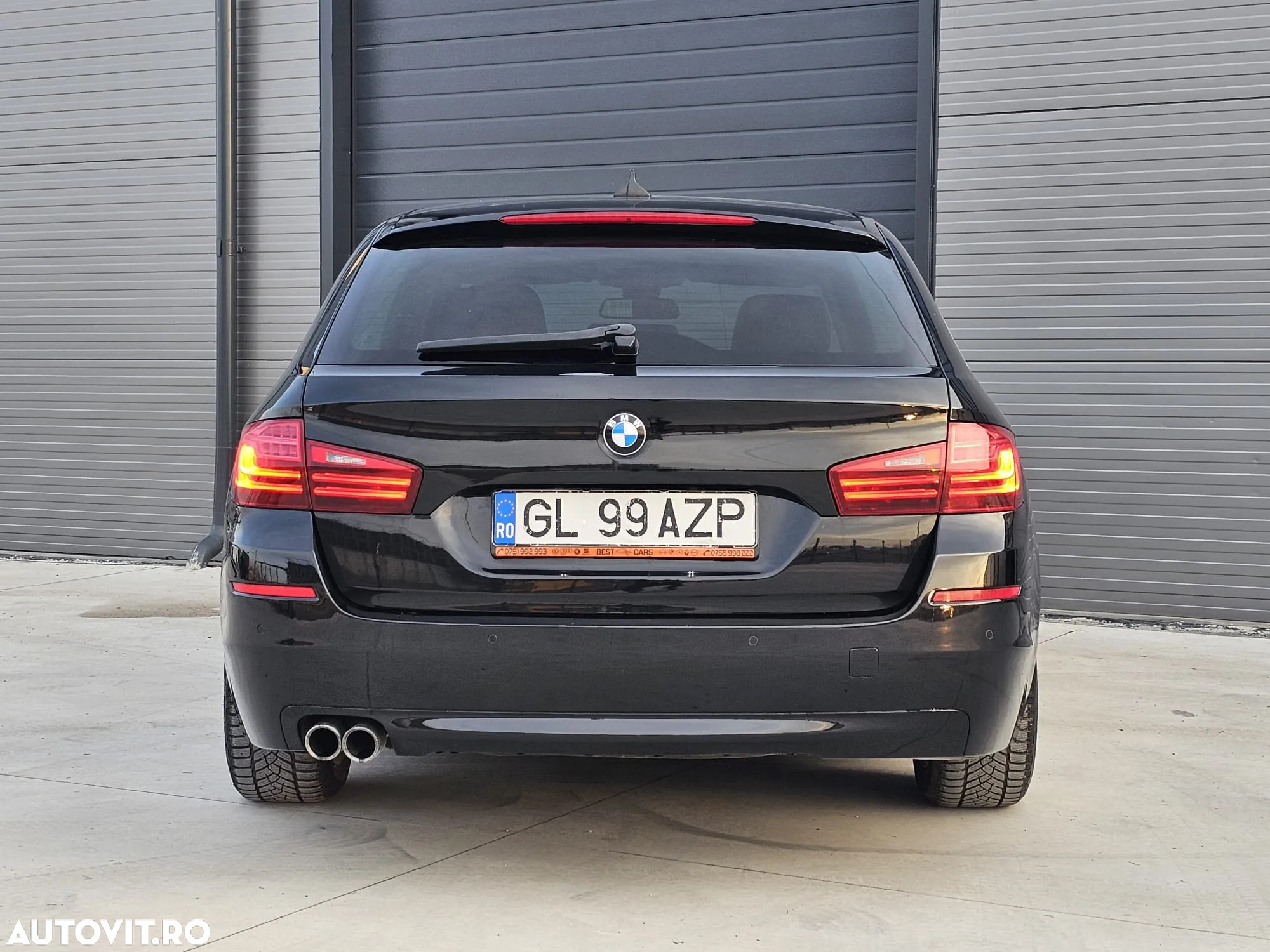 BMW Seria 5 520d Touring Aut. Luxury Line - 7