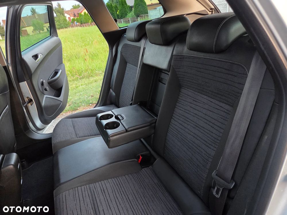 Opel Astra 1.4 Turbo Style - 23