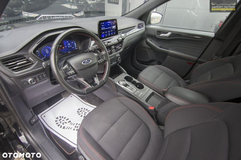 Ford Kuga - 22