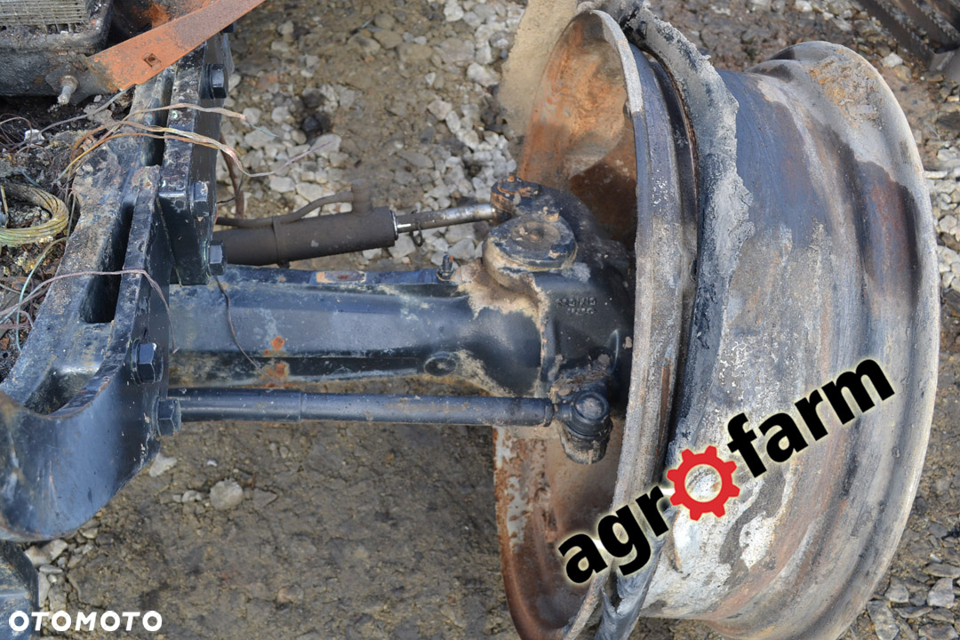 New Holland TL90A silnik zwolnica skrzynia blok wał most piasta zawór - 2