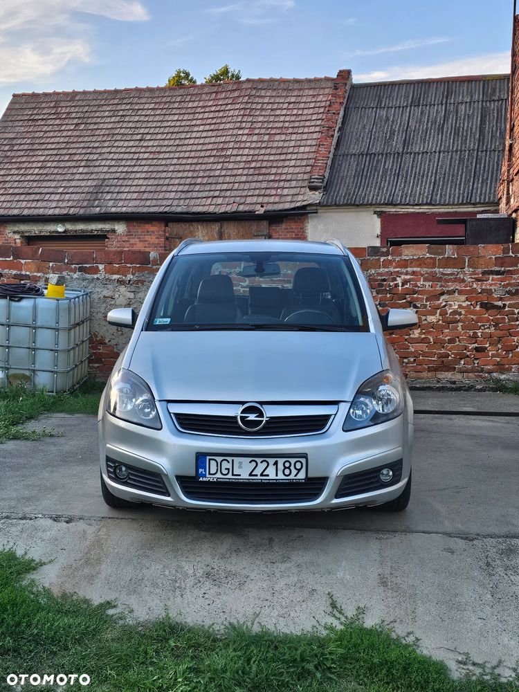 Opel Zafira 1.9 CDTI Cosmo - 2