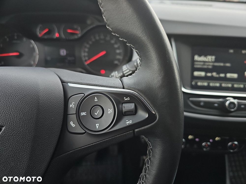 Opel Crossland X 1.2 T Enjoy S&S - 17