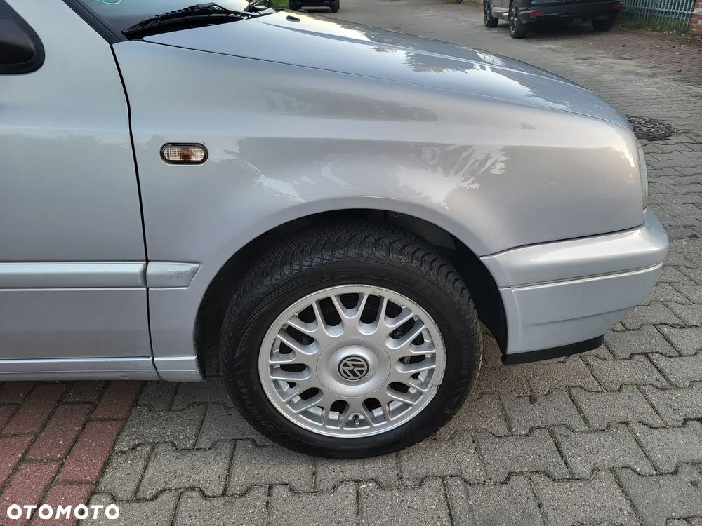 Volkswagen Golf - 29