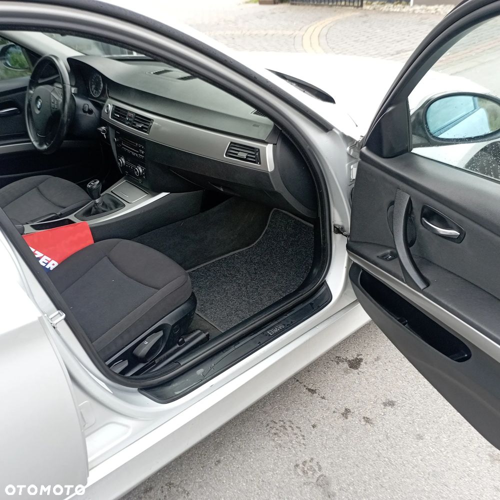 BMW Seria 3 ver-1-4-tsi-green-tec-ambition - 15