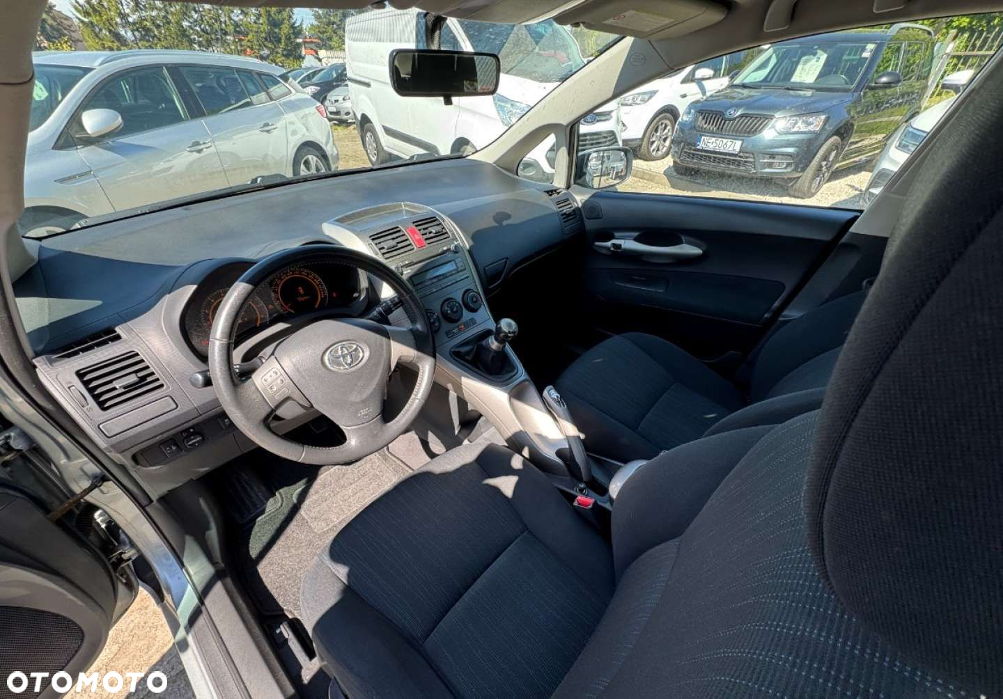 Toyota Auris - 11