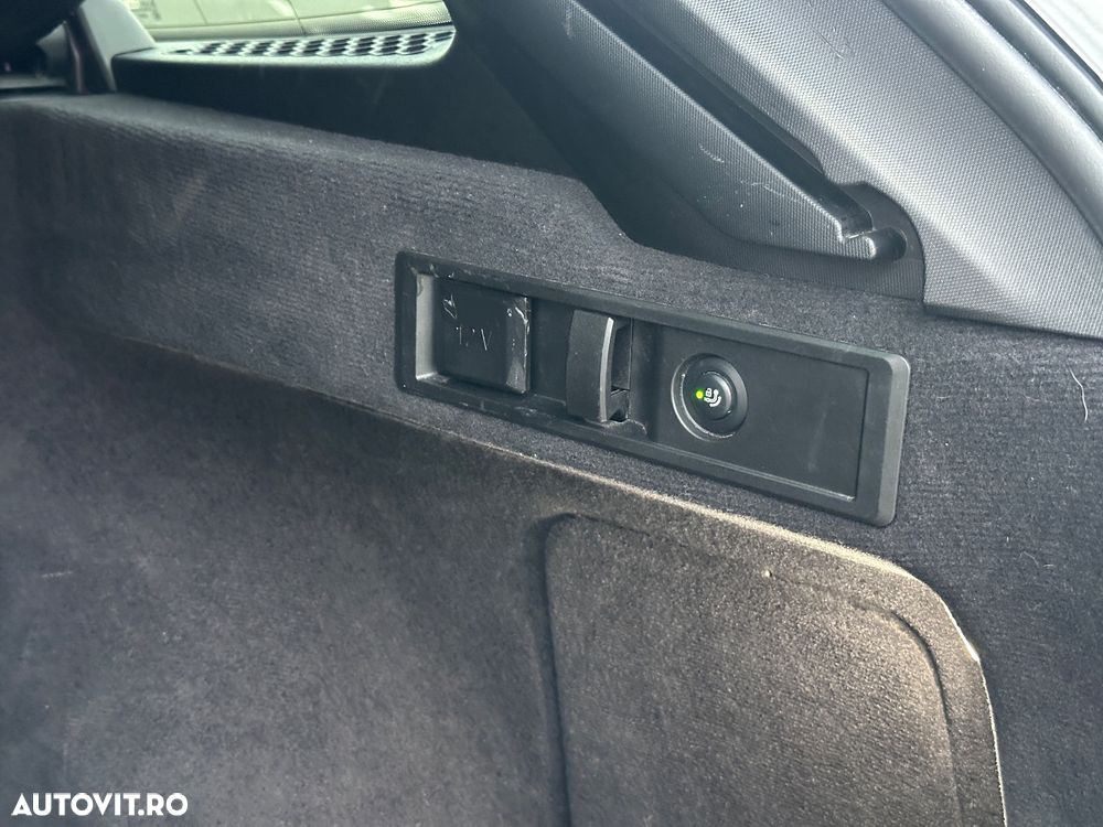 BMW Seria 3 318d AT MHEV - 12