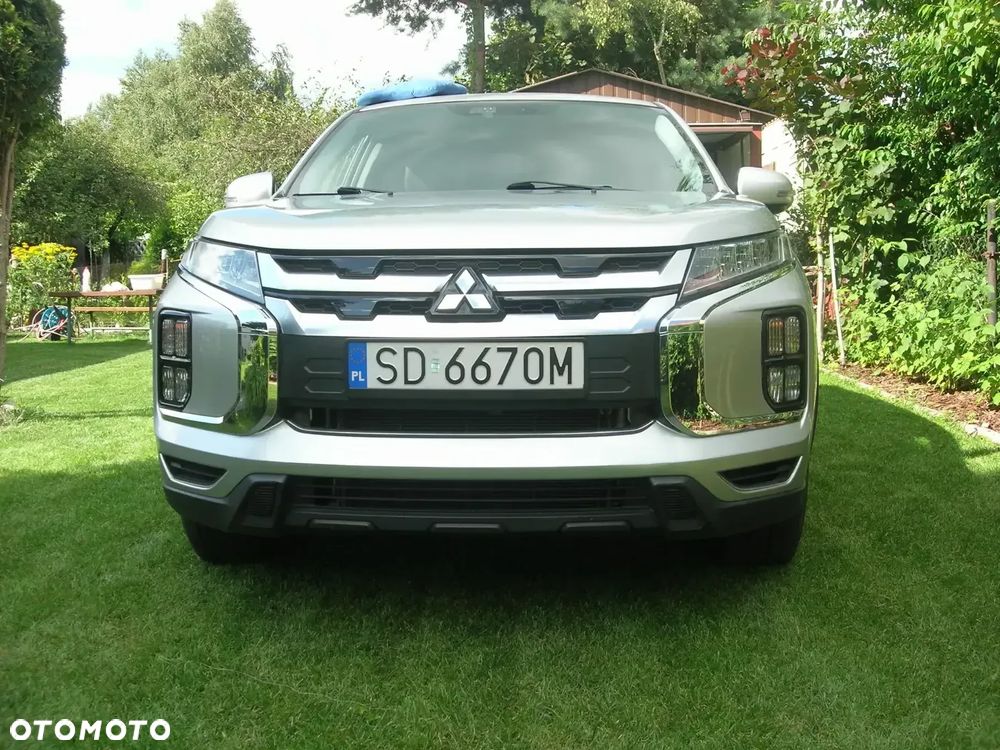 Mitsubishi Outlander - 1