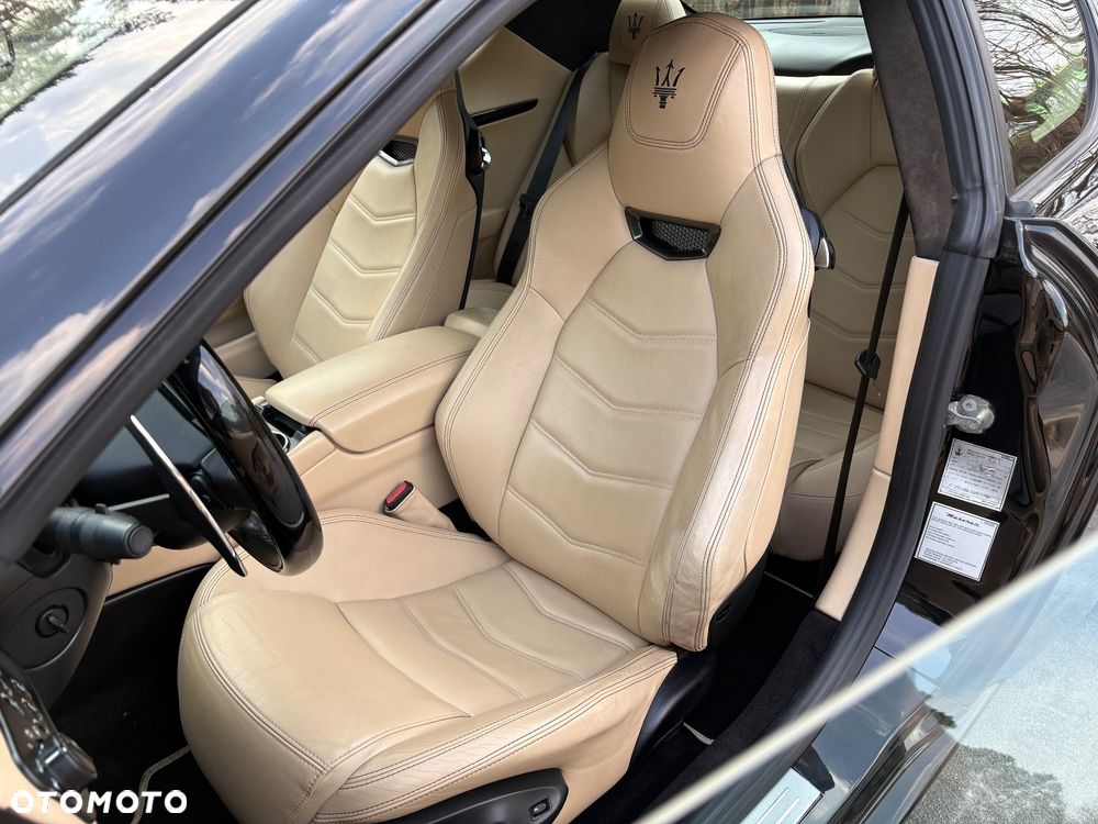 Maserati GranTurismo S Automatik - 13