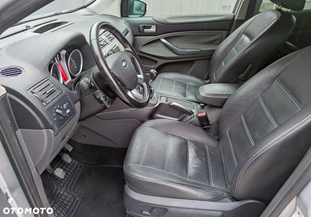 Ford Kuga 2.0 TDCi 4x4 Titanium - 19