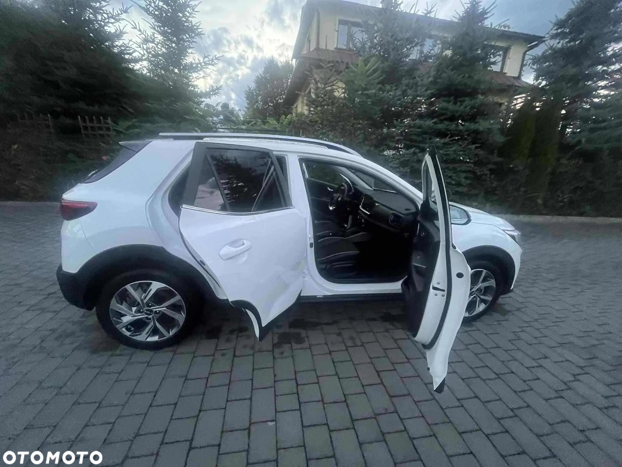 Kia Stonic 1.0 T-GDI GT Line DCT - 10