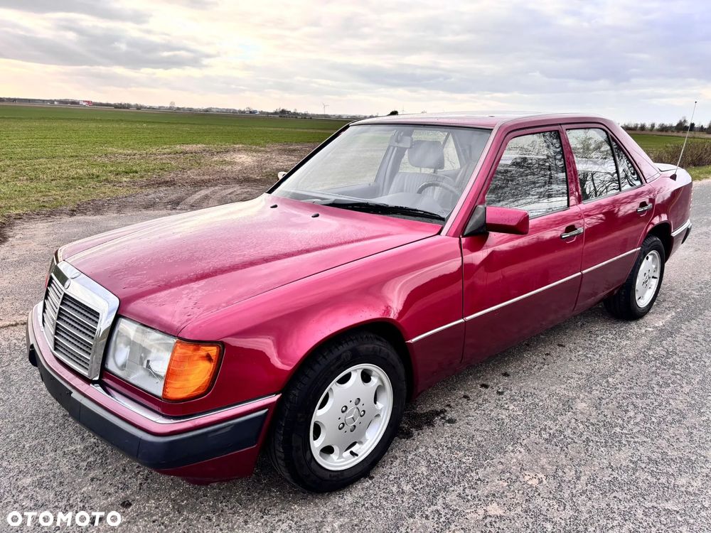 Mercedes-Benz W124 (1984-1993)