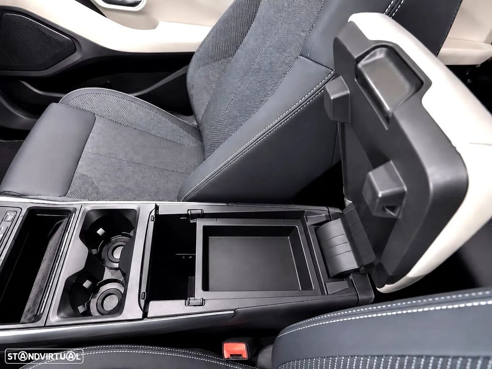 Ford Explorer 79 kWh Premium - 27