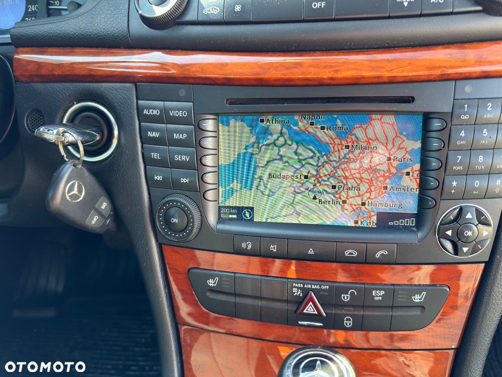 Mercedes-Benz Klasa E 220 CDI Automatik Classic BusinessEDITION - 31