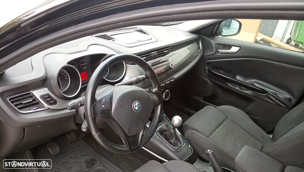 Alfa Romeo Giulietta 1.6 JTDM 16V Turismo - 7