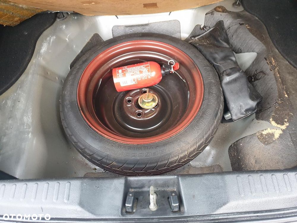 Honda Civic 1.4i LS - 13