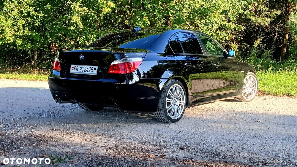 BMW Seria 5 530i - 25