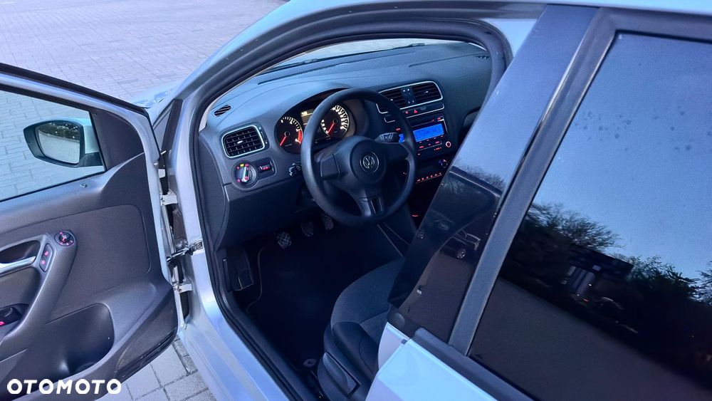 Volkswagen Polo 1.6 TDI DPF Highline - 16