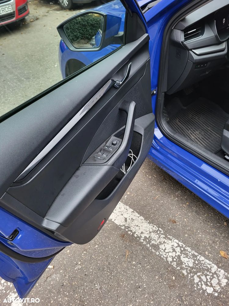 Skoda Octavia 2.0 TDI DSG Ambition - 4