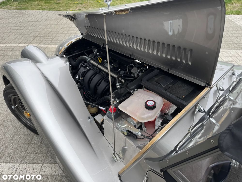 Morgan Plus Four - 25