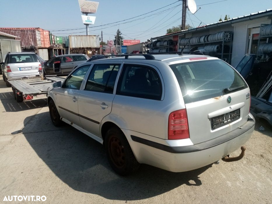 Dezmembrez Skoda Octavia 19 TDI - 7