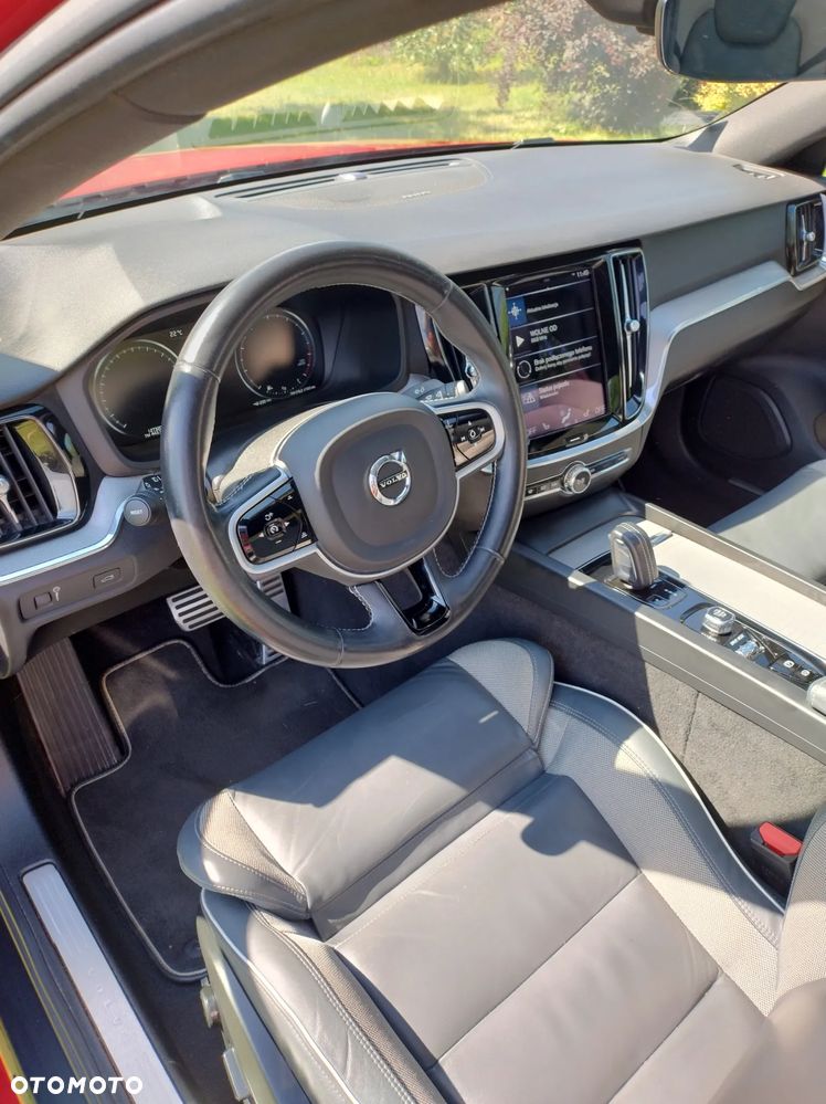 Volvo S60 B4 B R-Design - 14