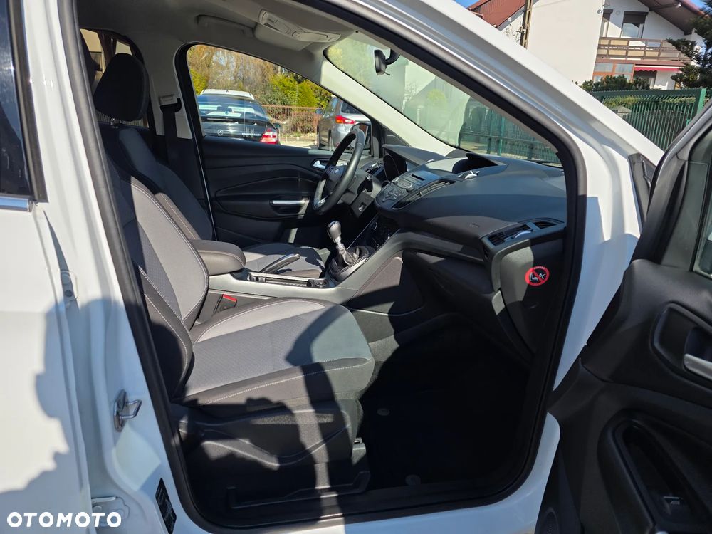 Ford Kuga 1.5 EcoBoost 2x4 Cool & Connect - 6