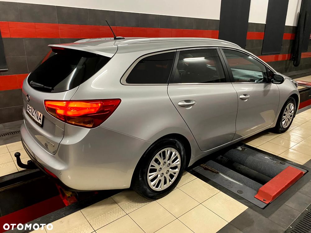 Kia Ceed 1.6 GDI Platinum Edition - 11