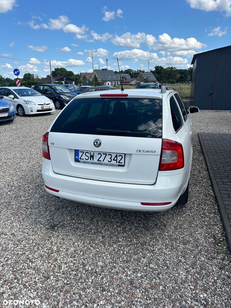 Skoda Octavia 2.0 TDI DPF Family Plus - 5