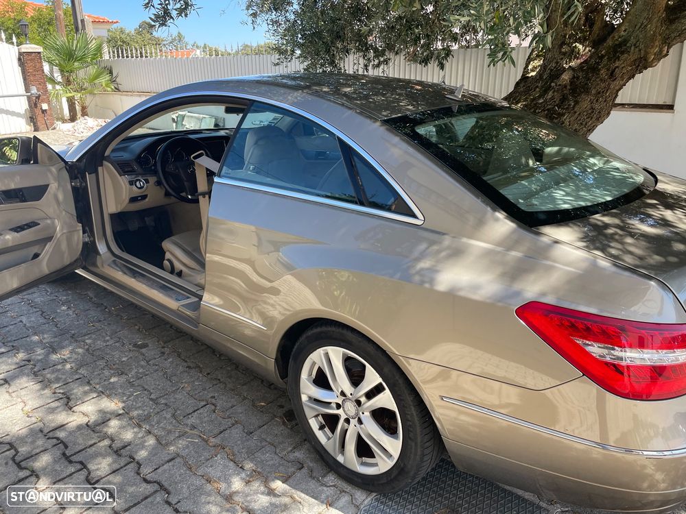Mercedes-Benz E 220 - 12