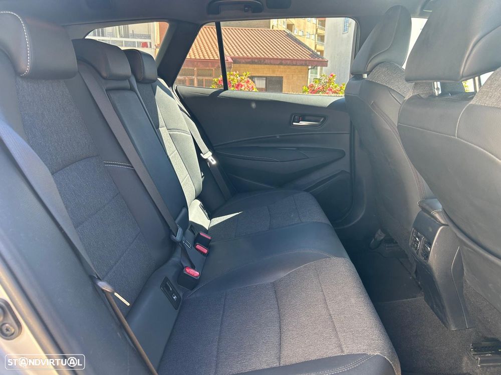 Toyota Corolla Touring Sports 1.8 Hybrid Comfort+P.Sport - 20