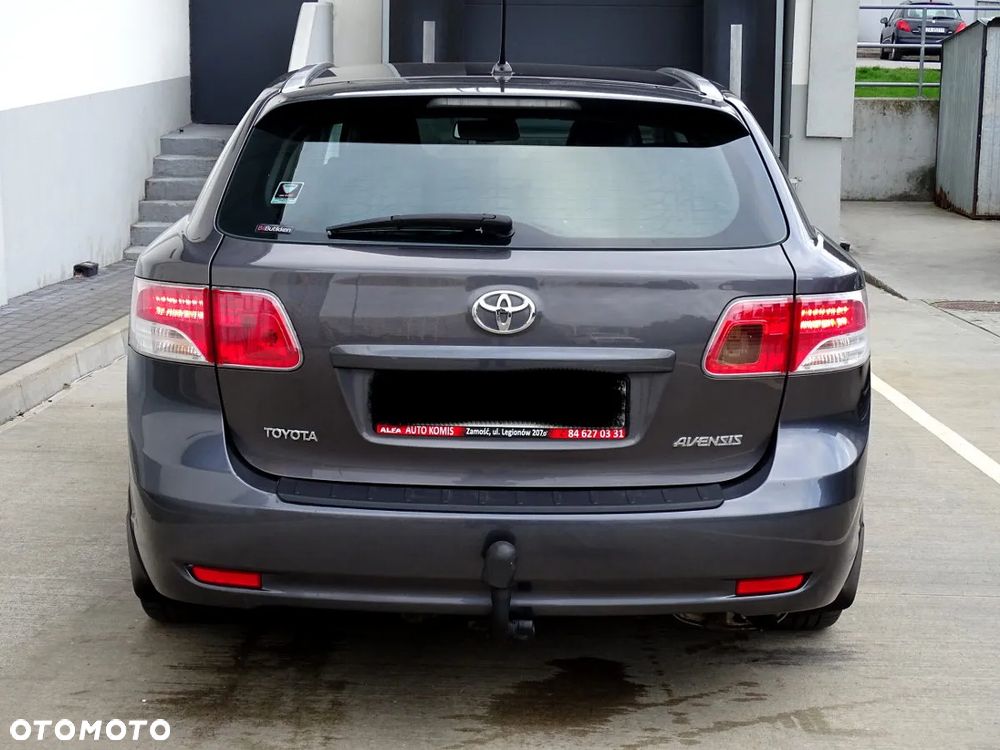 Toyota Avensis Combi 1.8 Comfort - 7