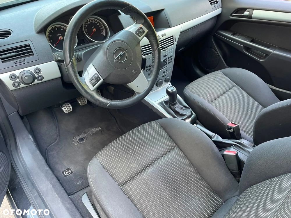 Opel Astra 1.6 Turbo Edition - 7