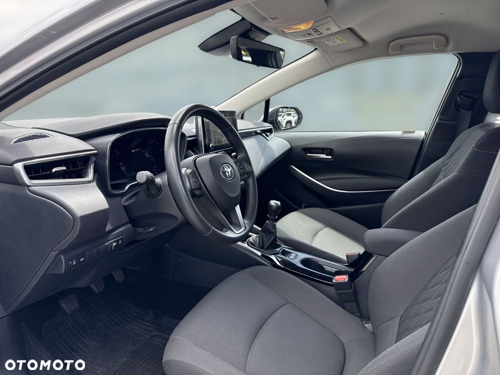 Toyota Corolla - 10