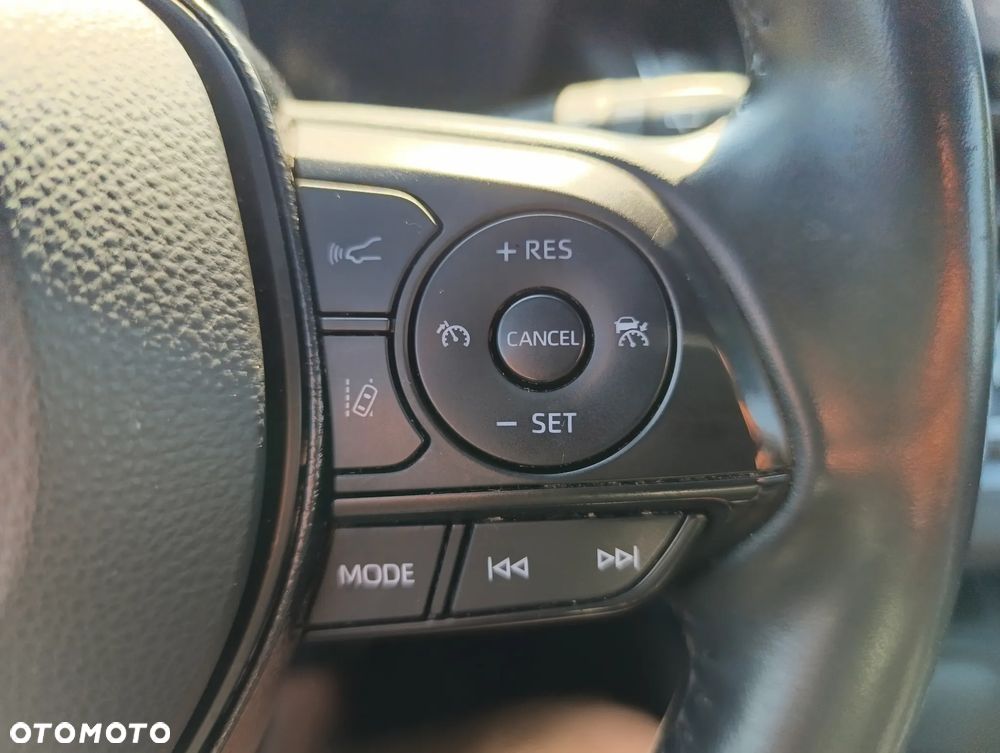 Toyota Corolla 1.8 Hybrid Comfort - 22
