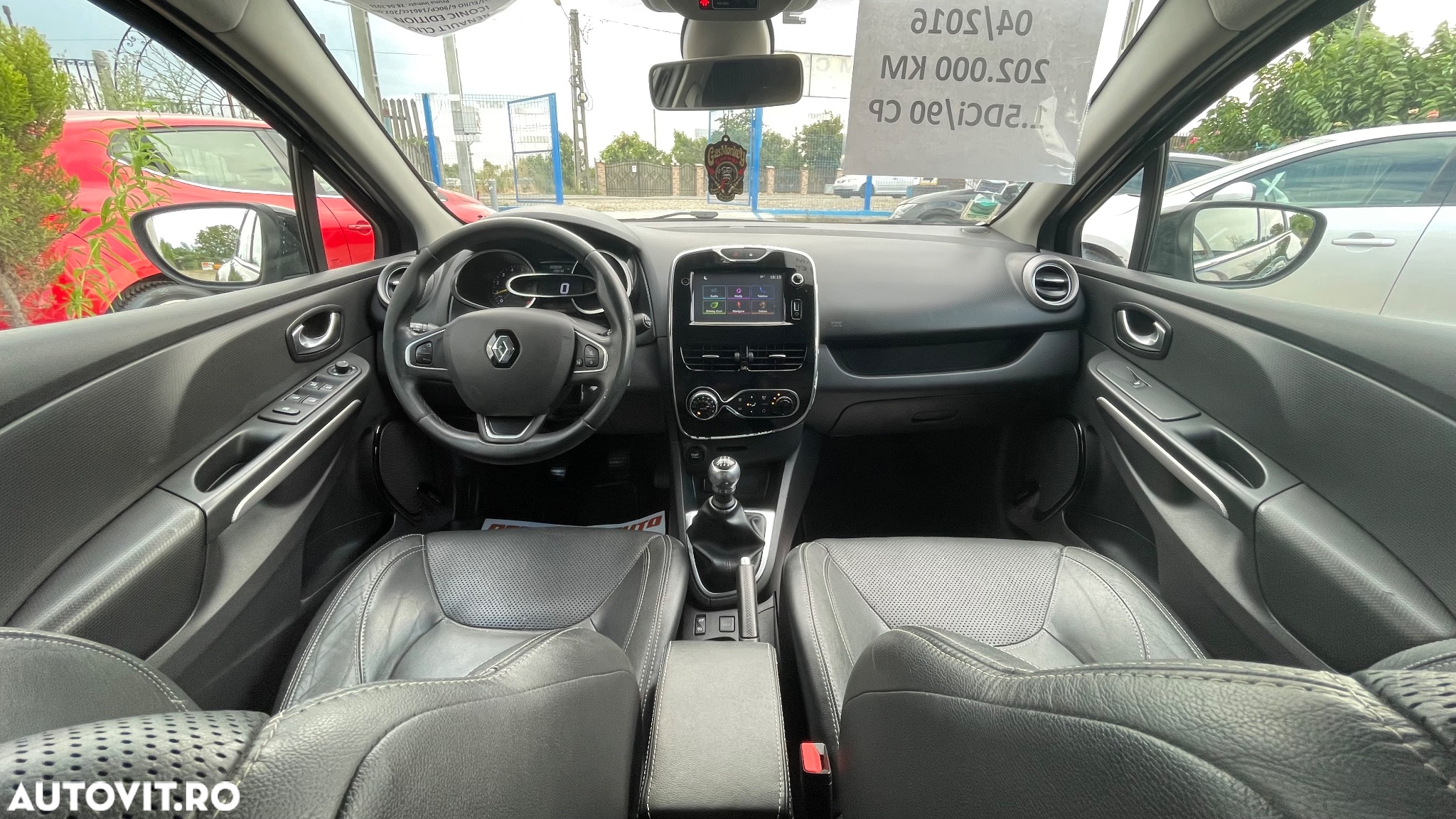 Renault Clio (Energy) dCi 90 Start & Stop INTENS - 8