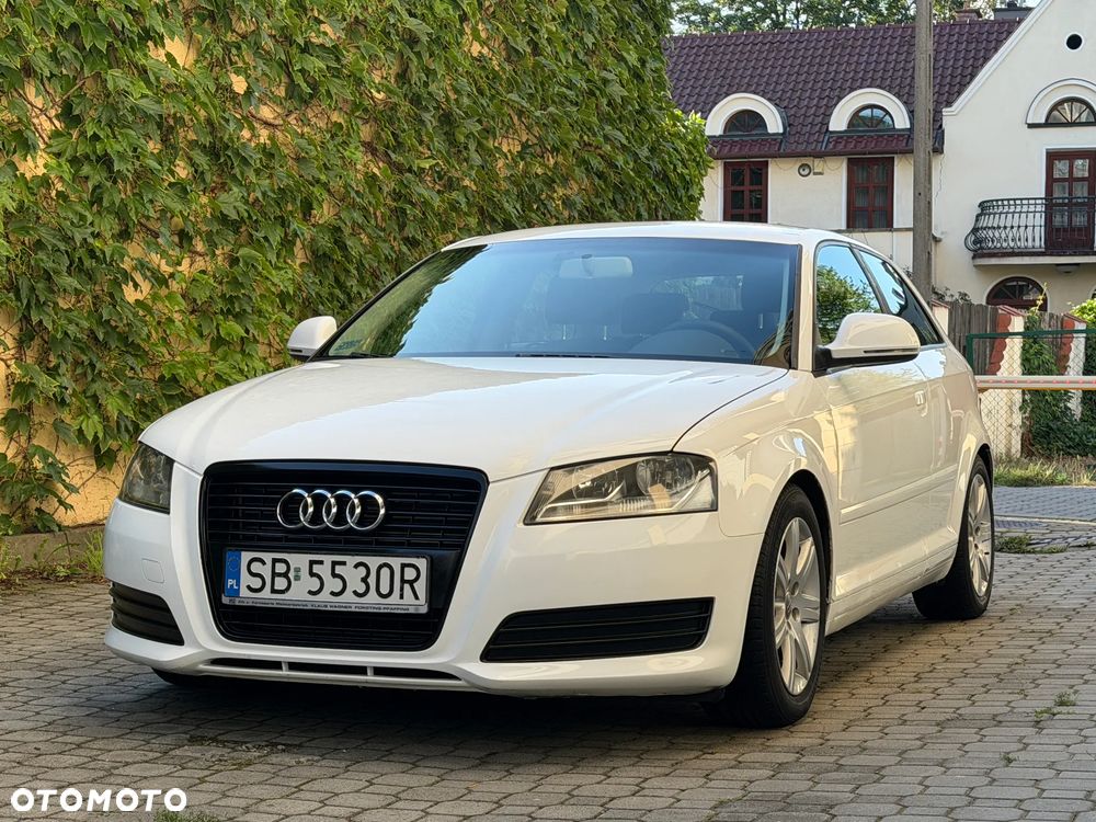 Audi A3 3-drzwiowe 1.6 Attraction - 1