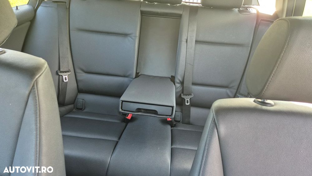 BMW Seria 3 318d - 8