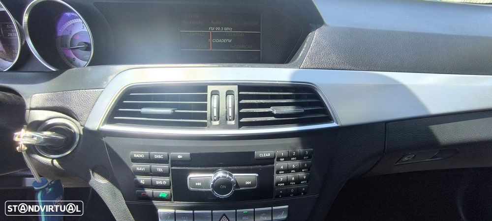 Mercedes-Benz C 220 CDi Avantgarde BlueEfficiency - 25