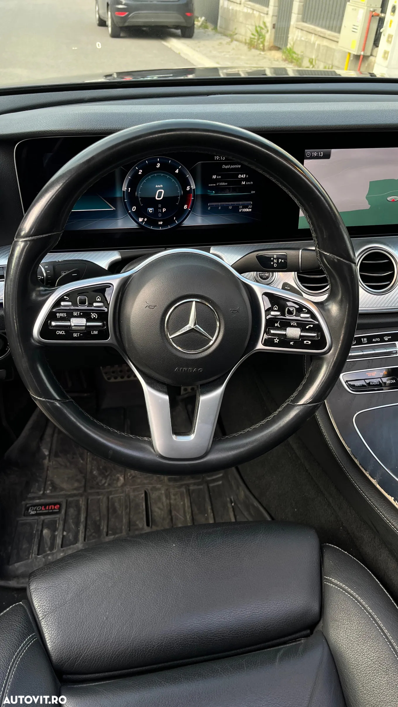 Mercedes-Benz E 220 d T 9G-TRONIC Avantgarde - 9