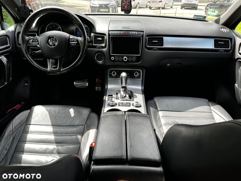 Volkswagen Touareg 3.0 V6 TDI BMT Perfectline R-Style - 30