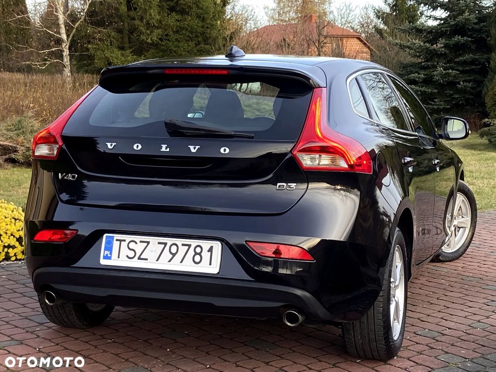 Volvo V40 D3 Momentum - 16