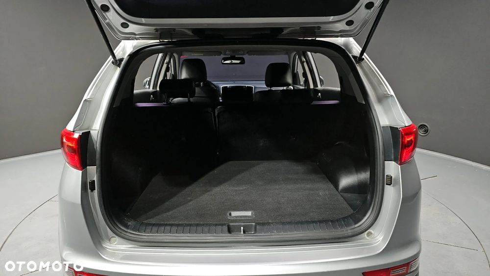 Kia Sportage 2,0 CRDI AWD Platinum - 26